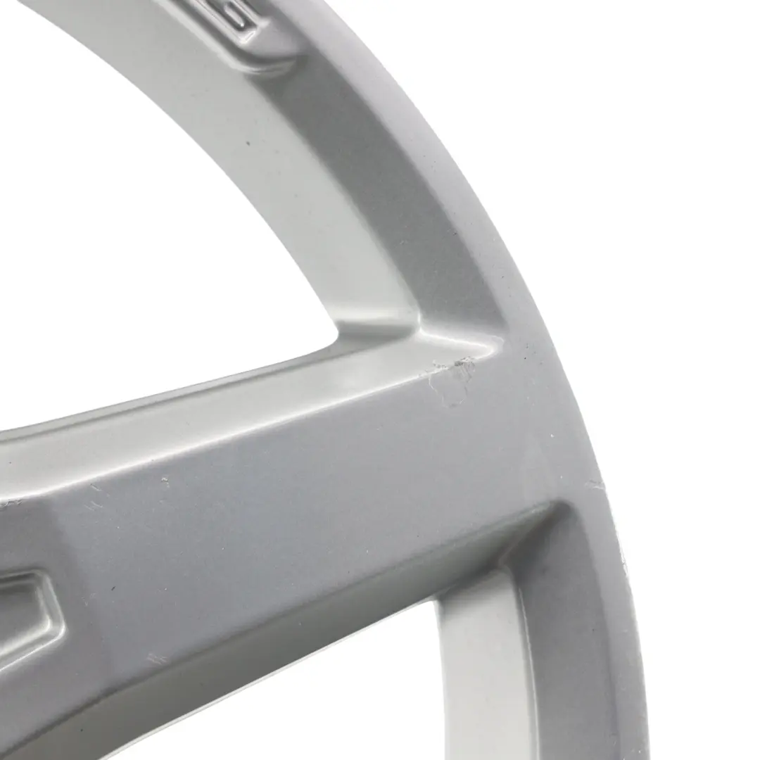 Llanta de aleación delantera plateada 18" 7,5J para Mercedes SLK R172 AMG con número de pieza A1724012602 Mercedes SLK R172 AMG Llanta de aleación delantera plateada 18" 7,5J - SKU A1724012602-1 - Número de pieza A1724012602