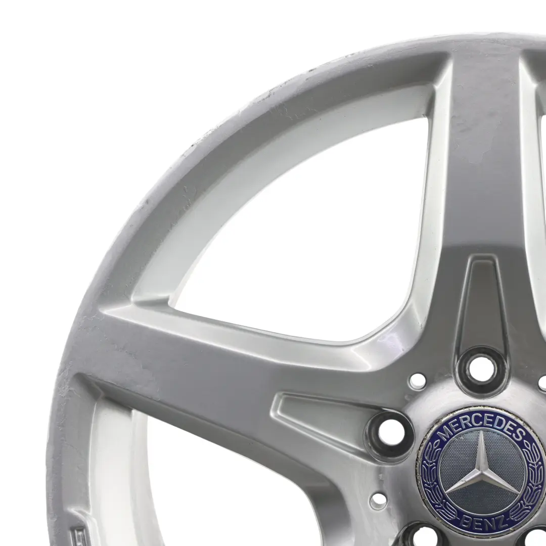 Jante arrière alliage argenté 18" ET:36 8,5J 5 Spoke pour Mercedes R172 à propos du numéro de pièce A1724012702 Mercedes R172 Jante arrière alliage argenté 18" ET:36 8,5J 5 Spoke - SKU A1724012702-1 - Numéro de pièce A1724012702