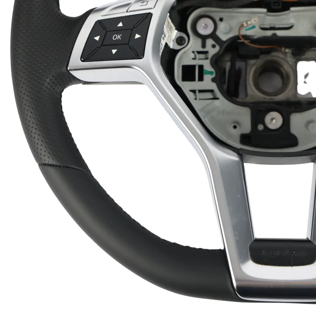 Lenkrad NEU Leder Multifunktion für Mercedes W176 W204 C117 mit Teilenummer A1724601603 Mercedes W176 W204 C117 Lenkrad NEU Leder Multifunktion - SKU A1724601603-2 - Teilenummer A1724601603