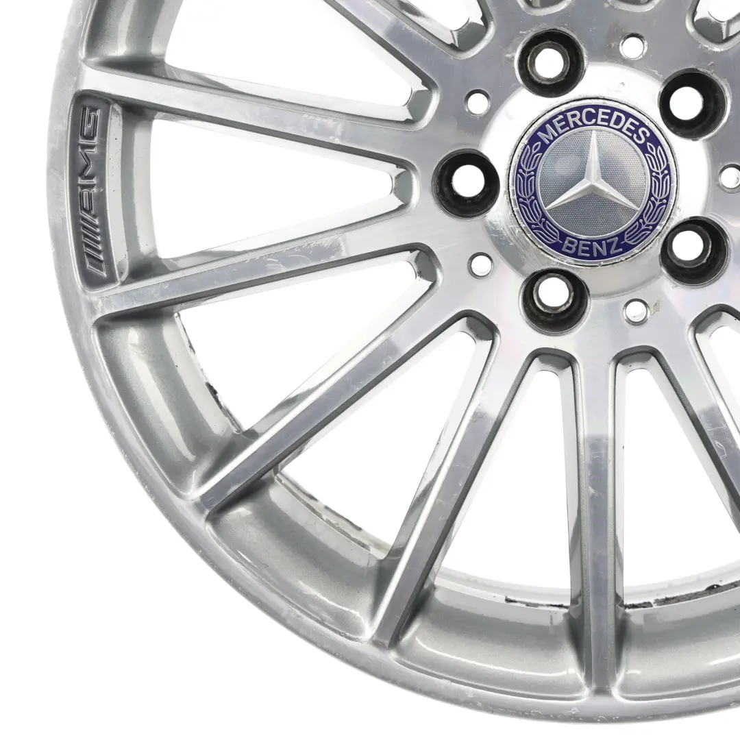 Jante alliage 18" 14 Parler ET:52 7.5J pour Mercedes W176 AMG à propos du numéro de pièce A1764010200 Mercedes W176 AMG Jante alliage 18" 14 Parler ET:52 7.5J - SKU A1764010200-2 - Numéro de pièce A1764010200