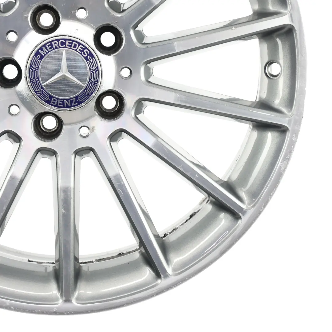 Felga Aluminiowa 18" 14 Szprych ET:52 7.5J do Mercedes W176 AMG o numerze A1764010200 Mercedes W176 AMG Felga Aluminiowa 18" 14 Szprych ET:52 7.5J - SKU A1764010200-2 - Numer Części A1764010200