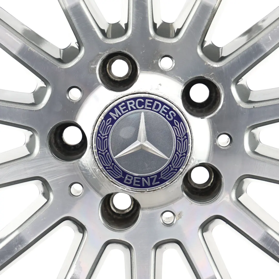 Leicht metall felge 18" ET:52 7.5J für Mercedes W176 AMG mit Teilenummer A1764010200 Mercedes W176 AMG Leicht metall felge 18" ET:52 7.5J - SKU A1764010200-2 - Teilenummer A1764010200