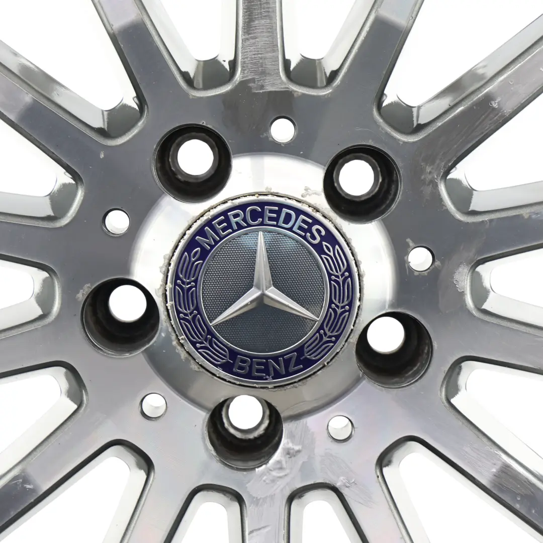 llanta aleación 18 "14 radios ET:52 7.5J para Mercedes W176 AMG con número de pieza A1764010200 Mercedes W176 AMG llanta aleación 18 "14 radios ET:52 7.5J - SKU A1764010200-3 - Número de pieza A1764010200