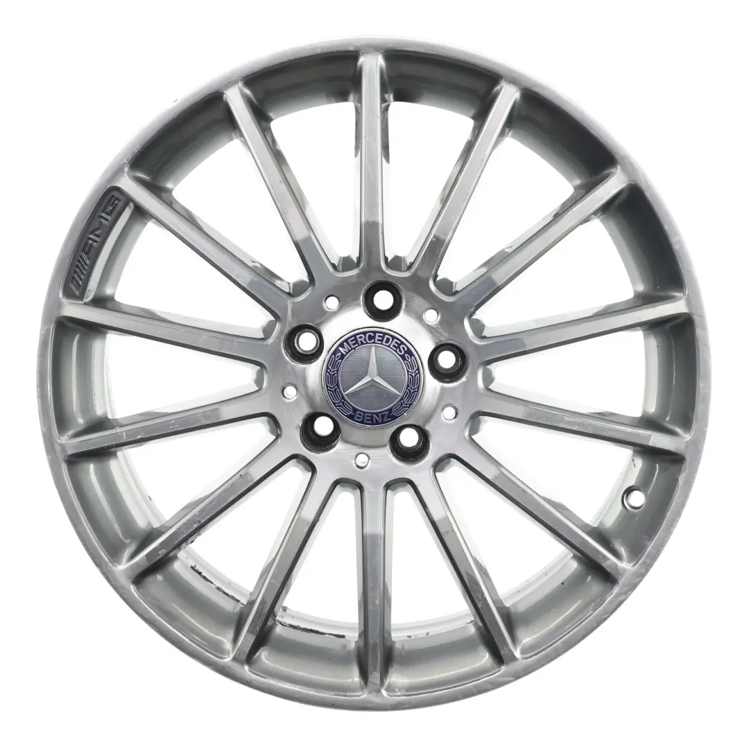 Cerchio in lega 18" 14 razze ET:52 7.5J per Mercedes W176 AMG con numero di parte A1764010200 Mercedes W176 AMG Cerchio in lega 18" 14 razze ET:52 7.5J - SKU A1764010200-4 - Numero di parte A1764010200