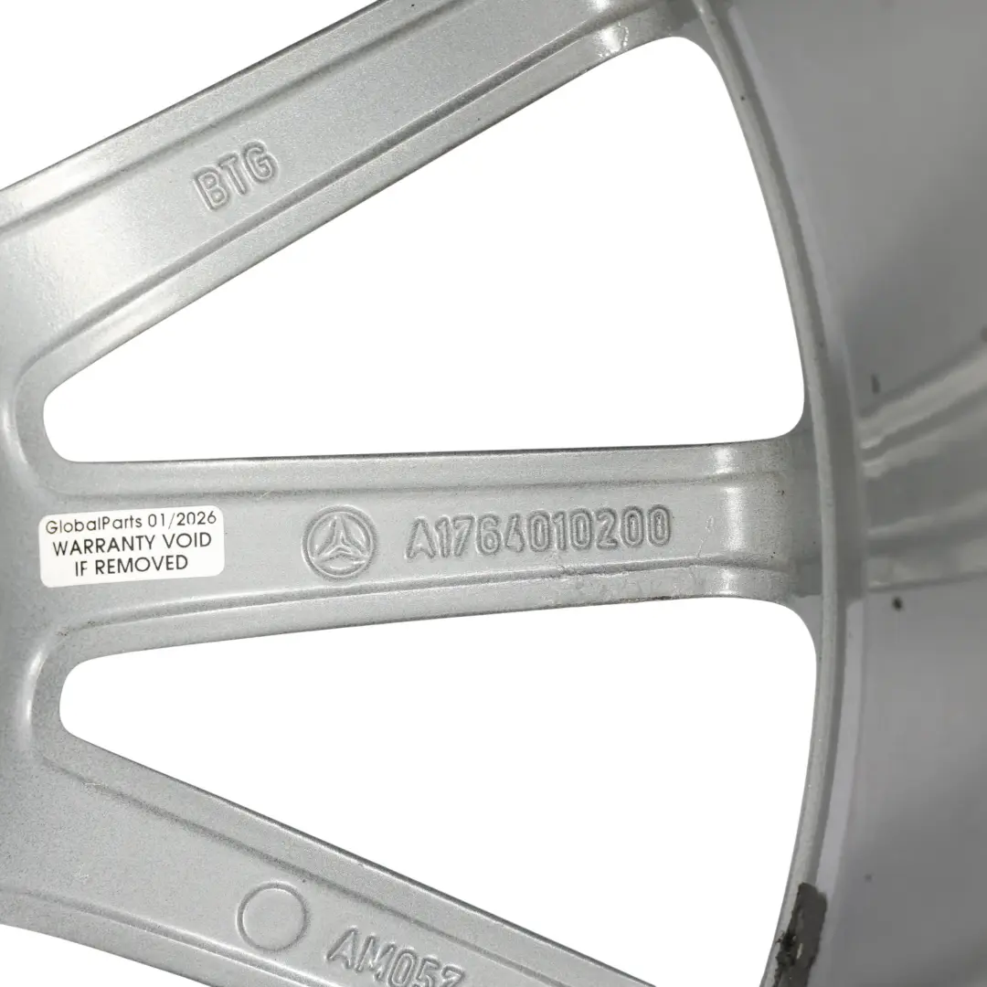 Mercedes W176 AMG llanta aleación 18 "14 radios ET:52 7.5J - SKU A1764010200-4 - Número de pieza A1764010200