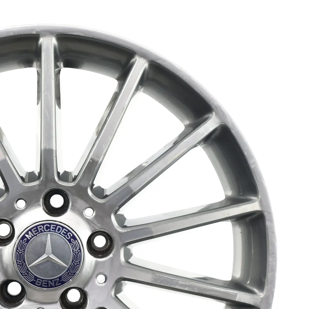 Cerchio in lega 18" 14 razze ET:52 7.5J per Mercedes W176 AMG con numero di parte A1764010200 Mercedes W176 AMG Cerchio in lega 18" 14 razze ET:52 7.5J - SKU A1764010200-4 - Numero di parte A1764010200