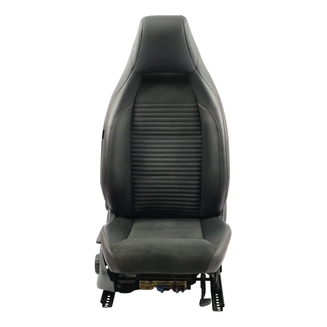 Asiento Delantero Derecho Microfibra Imitación Cuero para Mercedes X117 con número de pieza A1769109201 Mercedes X117 Asiento Delantero Derecho Microfibra Imitación Cuero - SKU A1769109201-1 - Número de pieza A1769109201