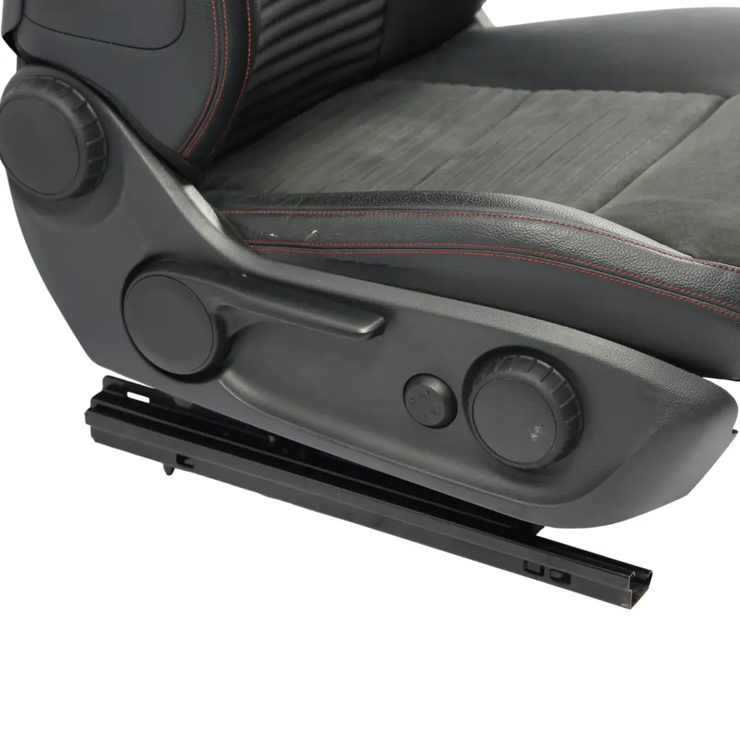 Sedile anteriore destro finta pelle microfibra per Mercedes X117 W176 con numero di parte A1769109201 Mercedes X117 W176 Sedile anteriore destro finta pelle microfibra - SKU A1769109201-1 - Numero di parte A1769109201