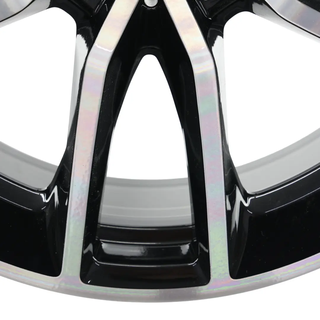 Felga Aluminiowa 19" 8J ET:40 do Mercedes W177 V177 AMG o numerze A1774012000 Mercedes W177 V177 AMG Felga Aluminiowa 19" 8J ET:40 - SKU A1774012000 - Numer Części A1774012000