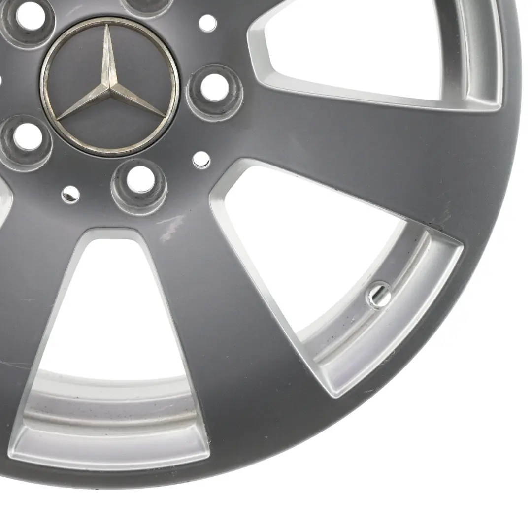  Llanta de aleación plateada Mercedes W204 de 7 radios 16" 6J ET:39 - SKU A2044011002-1 - Número de pieza A2044011002