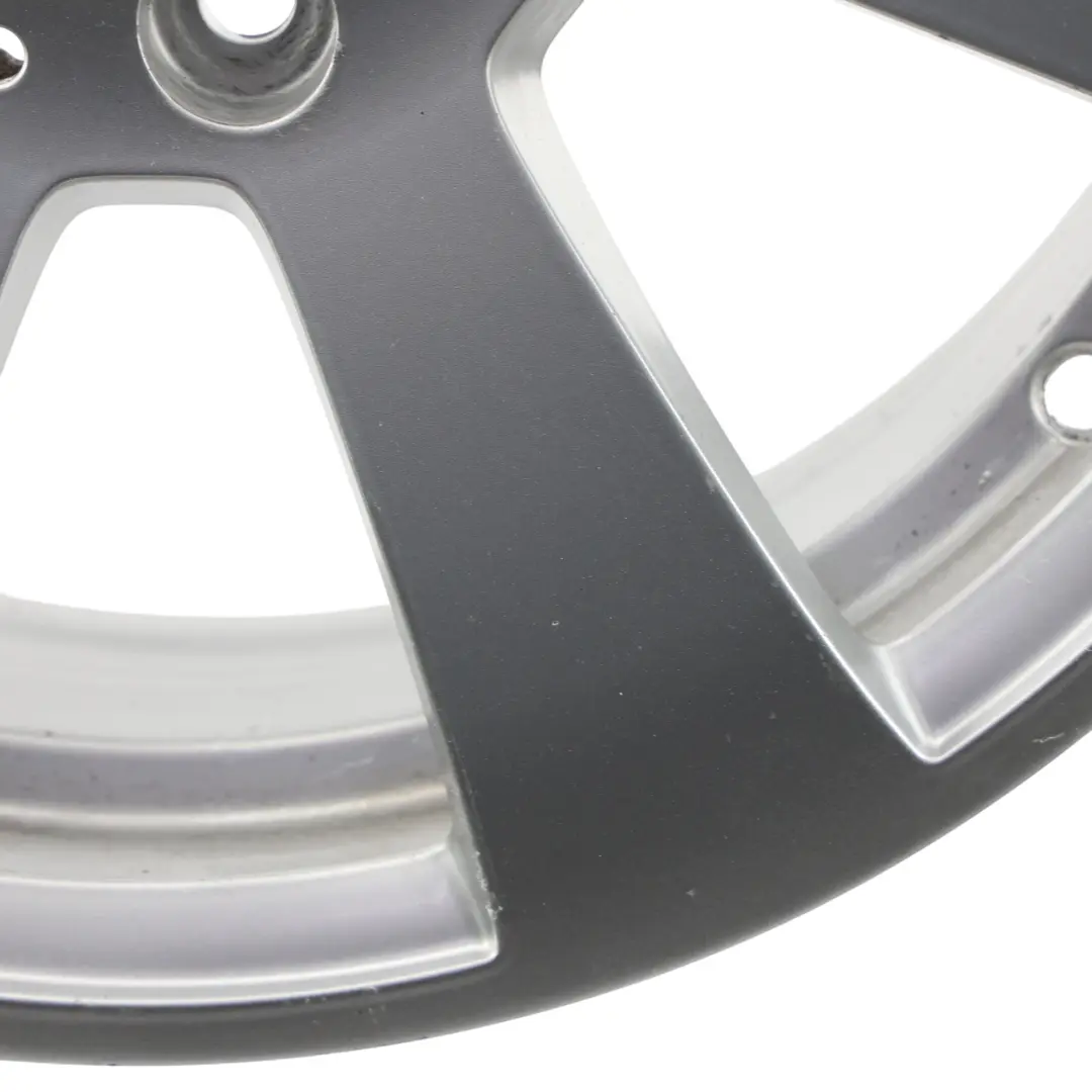 Cerchio in lega argento 7 razze 16" 6J ET:39 per Mercedes W204 con numero di parte A2044011002 Mercedes W204 Cerchio in lega argento 7 razze 16" 6J ET:39 - SKU A2044011002-1 - Numero di parte A2044011002