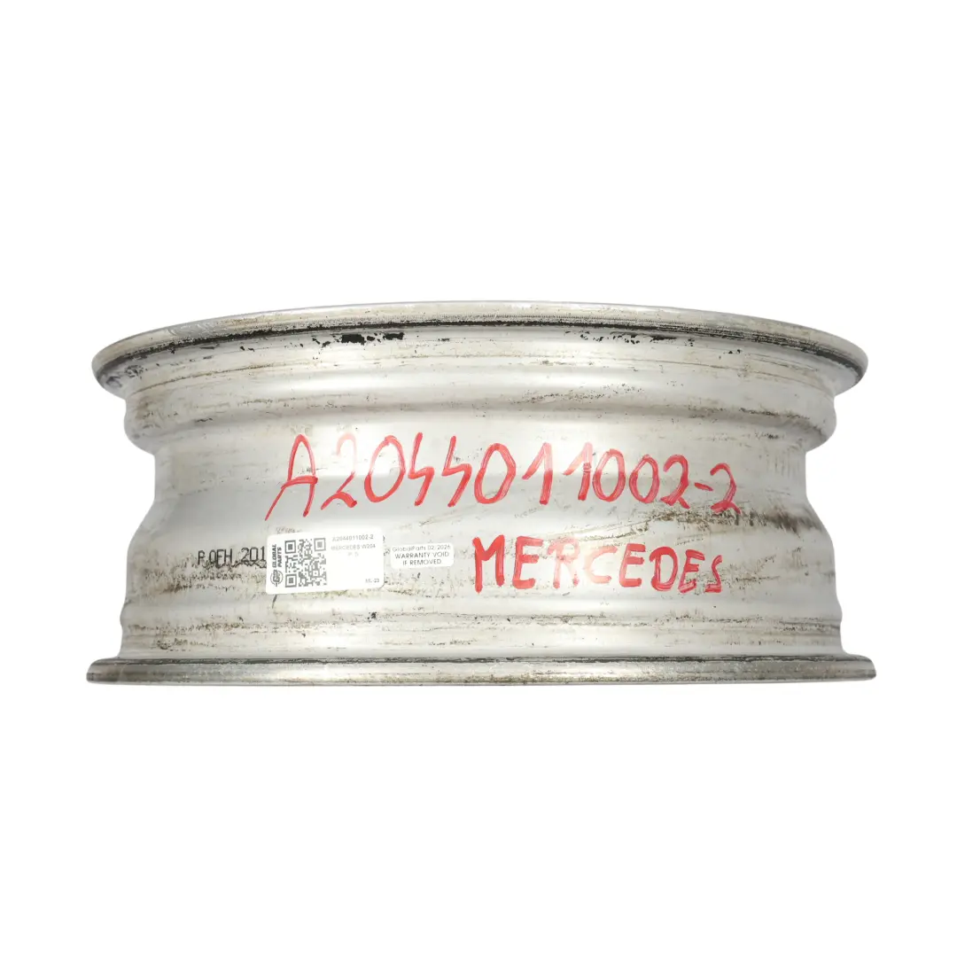 Silberne Leicht metall felge 7 Speichen 16" 6J ET:39 für Mercedes W204 mit Teilenummer A2044011002 Mercedes W204 Silberne Leicht metall felge 7 Speichen 16" 6J ET:39 - SKU A2044011002-2 - Teilenummer A2044011002