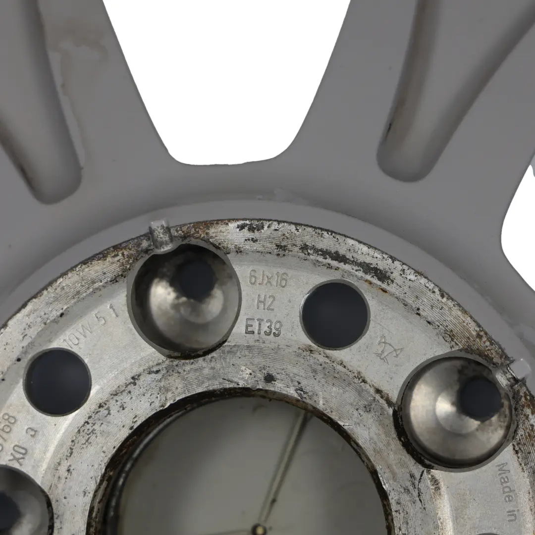 Felga Aluminiowa Srebrna 7-Ramienna 16" 6J ET:39 do Mercedes W204 o numerze A2044011002 Mercedes W204 Felga Aluminiowa Srebrna 7-Ramienna 16" 6J ET:39 - SKU A2044011002-2 - Numer Części A2044011002