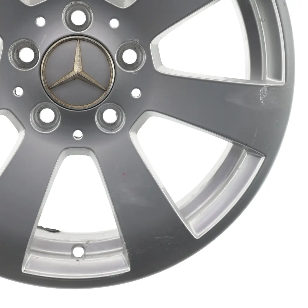 Cerchio in lega argento 7 razze 16" 6J ET:39 per Mercedes W204 con numero di parte A2044011002 Mercedes W204 Cerchio in lega argento 7 razze 16" 6J ET:39 - SKU A2044011002-2 - Numero di parte A2044011002