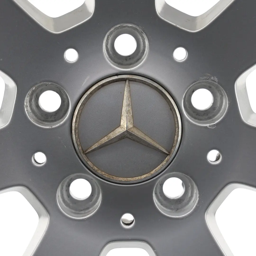 Cerchio in lega argento 7 razze 16" 6J ET:39 per Mercedes W204 con numero di parte A2044011002 Mercedes W204 Cerchio in lega argento 7 razze 16" 6J ET:39 - SKU A2044011002-2 - Numero di parte A2044011002