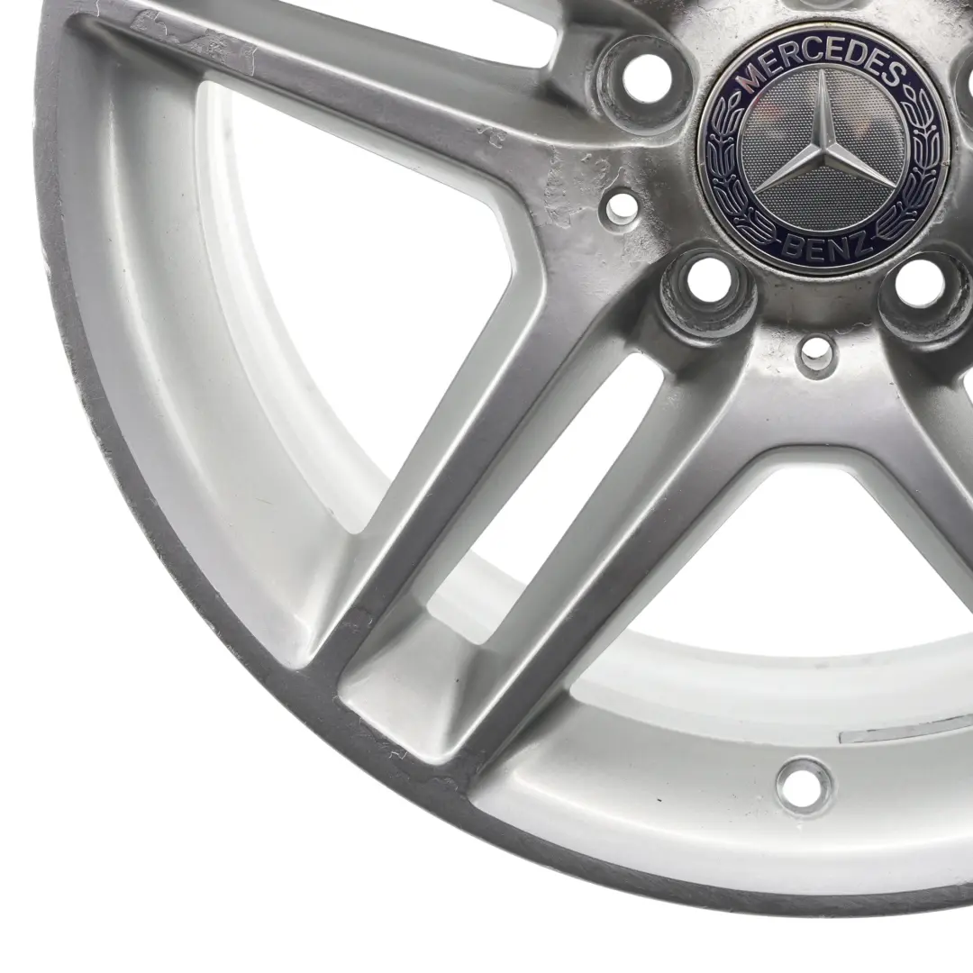 cerchio posteriore in lega argento 17" 8.5J ET:58 per Mercedes W204 AMG con numero di parte A2044019702 Mercedes W204 AMG cerchio posteriore in lega argento 17" 8.5J ET:58 - SKU A2044019702-1 - Numero di parte A2044019702
