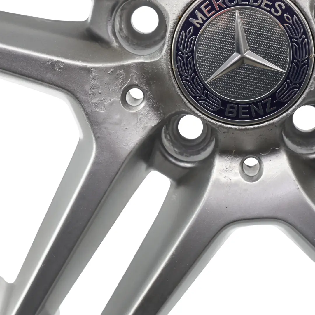 cerchio posteriore in lega argento 17" 8.5J ET:58 per Mercedes W204 AMG con numero di parte A2044019702 Mercedes W204 AMG cerchio posteriore in lega argento 17" 8.5J ET:58 - SKU A2044019702-1 - Numero di parte A2044019702