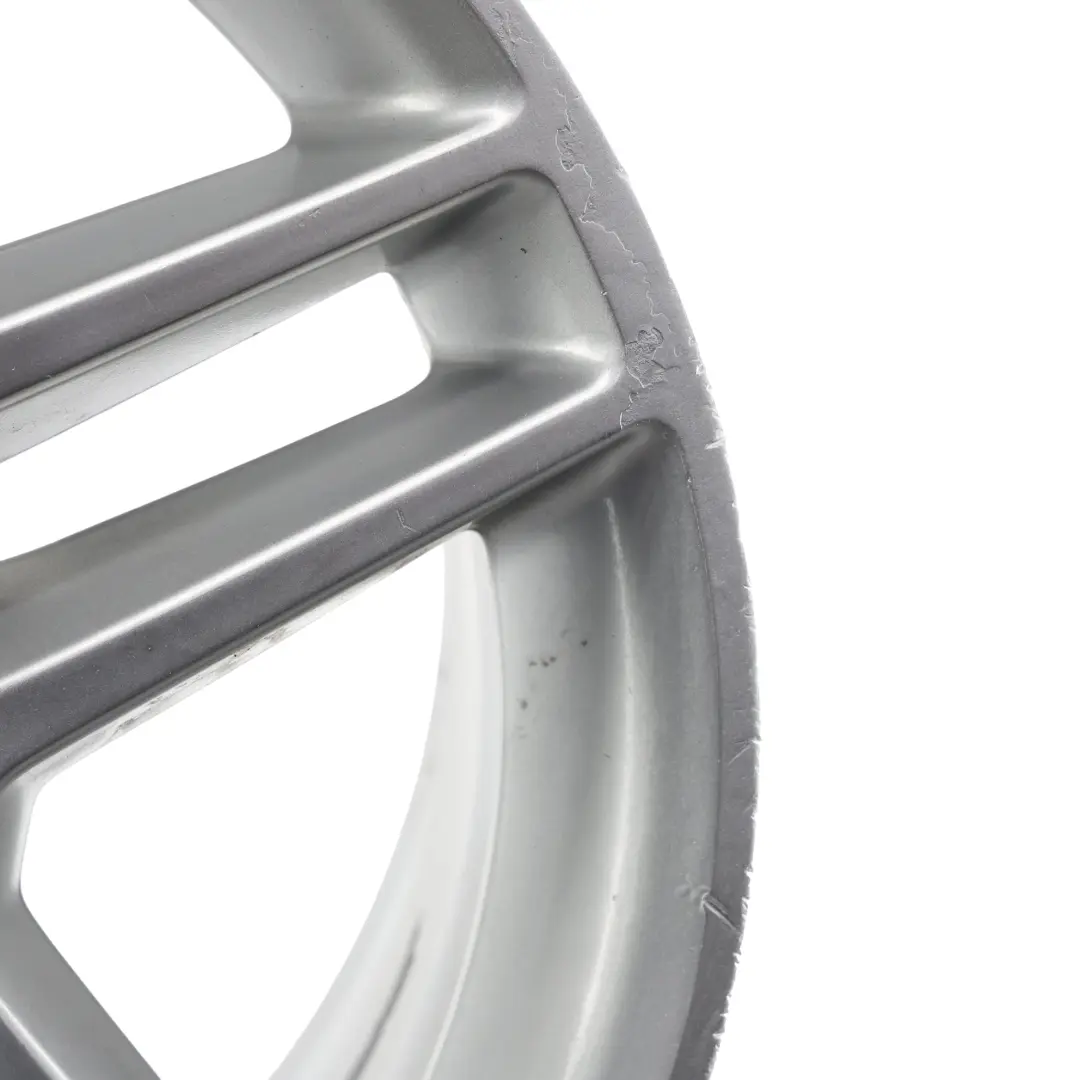 Felge hinten silber 17" 8.5J ET:58 für Mercedes W204 AMG mit Teilenummer A2044019702 Mercedes W204 AMG Felge hinten silber 17" 8.5J ET:58 - SKU A2044019702-1 - Teilenummer A2044019702