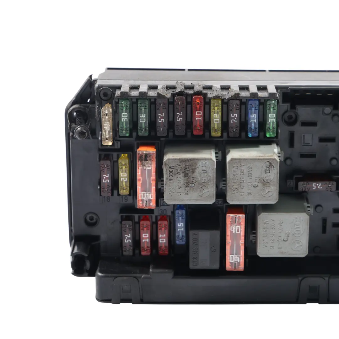 Boîte À Fusibles Avant Module Commande Confort pour Mercedes W204 à propos du numéro de pièce A2045456301 Mercedes W204 Boîte À Fusibles Avant Module Commande Confort - SKU A2045456301 - Numéro de pièce A2045456301