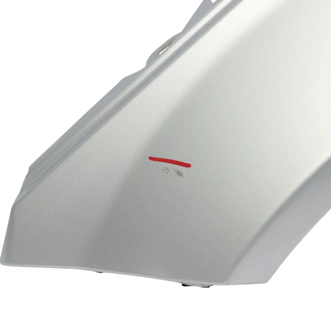Panneau latéral de l'aile avant gauche Iridium Silver Metallic 775 pour Mercedes W204 à propos du numéro de pièce A2048801318 Mercedes W204 Panneau latéral de l'aile avant gauche Iridium Silver Metallic 775 - SKU A2048801318-IRS - Numéro de pièce A2048801318