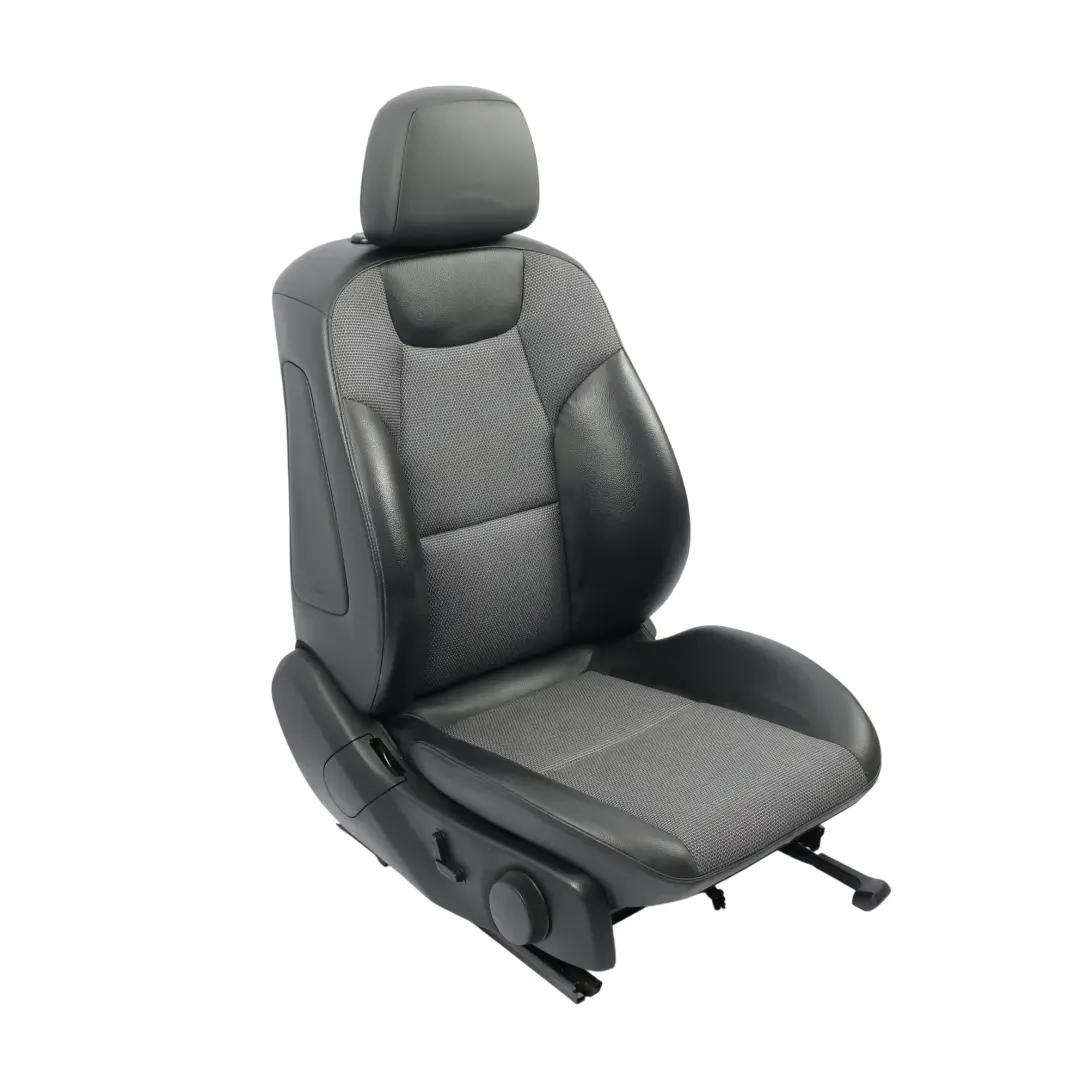 Mercedes W204 S204 Fotel Sport Prawy Przód Pół Skóra Czarny - SKU A2049106947-5 - Numer Części A2049106947