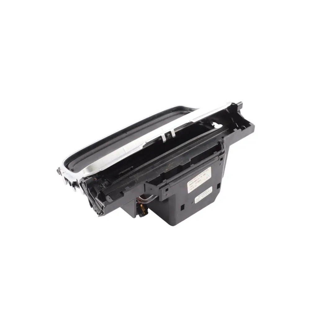 Alloggiamento Console Centrale Vano Portaoggetti per Mercedes W205 con numero di parte A2056800110 Mercedes W205 Alloggiamento Console Centrale Vano Portaoggetti - SKU A2056800110 - Numero di parte A2056800110