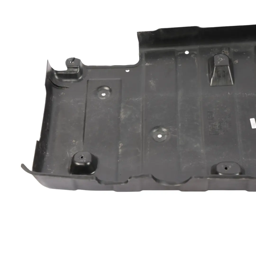 Tylna Osłona Podwozia A20569025 do Mercedes W205 o numerze A2056906305 Mercedes W205 Tylna Osłona Podwozia A20569025 - SKU A2056906305 - Numer Części A2056906305