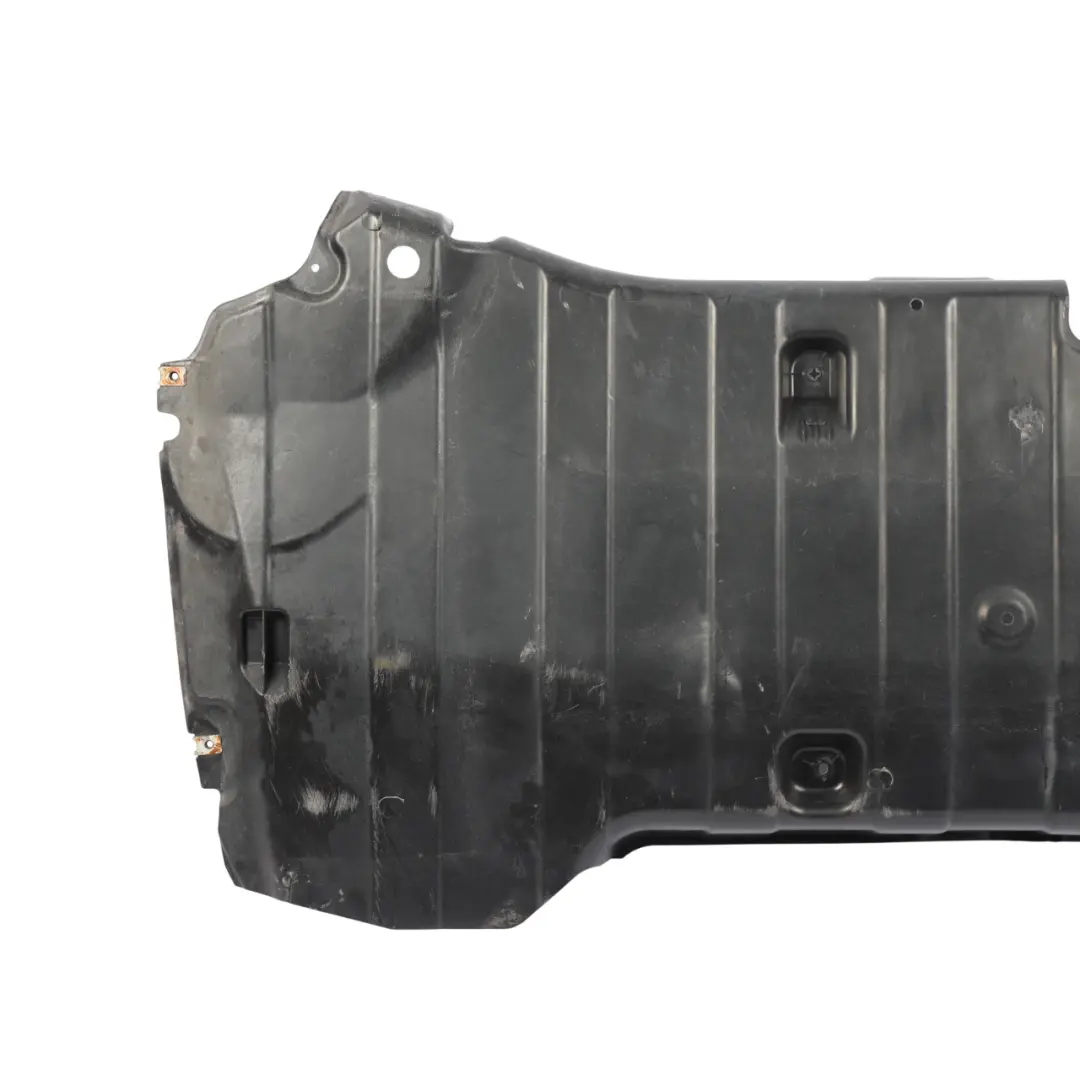 Protección Cubierta Inferior Trasera A20569025 para Mercedes W205 con número de pieza A2056906305 Mercedes W205 Protección Cubierta Inferior Trasera A20569025 - SKU A2056906305 - Número de pieza A2056906305