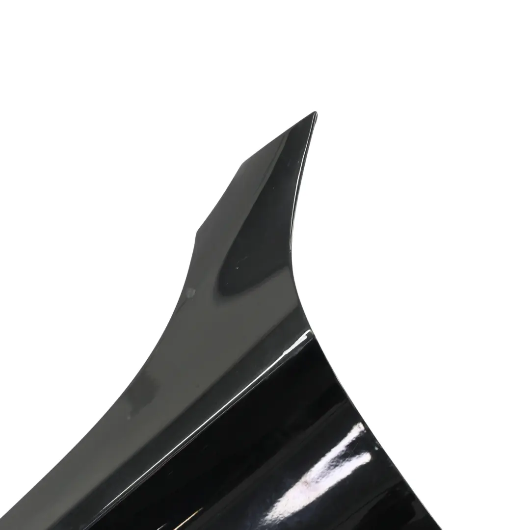 Błotnik Lewy Przedni Obsidian Black Czarny Metalik - 197 do Mercedes W205 o numerze A2058800118 Mercedes W205 Błotnik Lewy Przedni Obsidian Black Czarny Metalik - 197 - SKU A2058800118-OB - Numer Części A2058800118