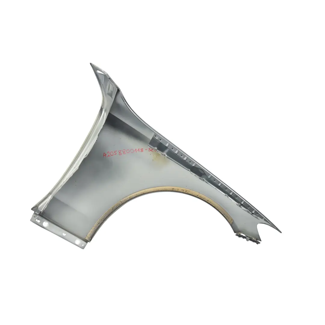 Panel De Ala Delantera Izquierda Selenite Grey Gris - 992 para Mercedes W205 con número de pieza A2058800118 Mercedes W205 Panel De Ala Delantera Izquierda Selenite Grey Gris - 992 - SKU A2058800118-SEL1 - Número de pieza A2058800118