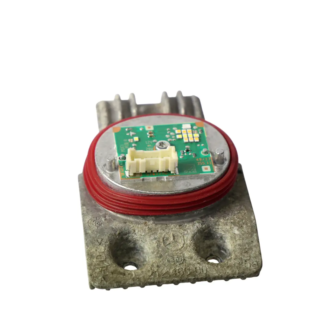 Moduł Świateł LED Do Jazdy Dziennej JEŻ do Mercedes W205 o numerze A2059067804 Mercedes W205 Moduł Świateł LED Do Jazdy Dziennej JEŻ - SKU A2059067804 - Numer Części A2059067804