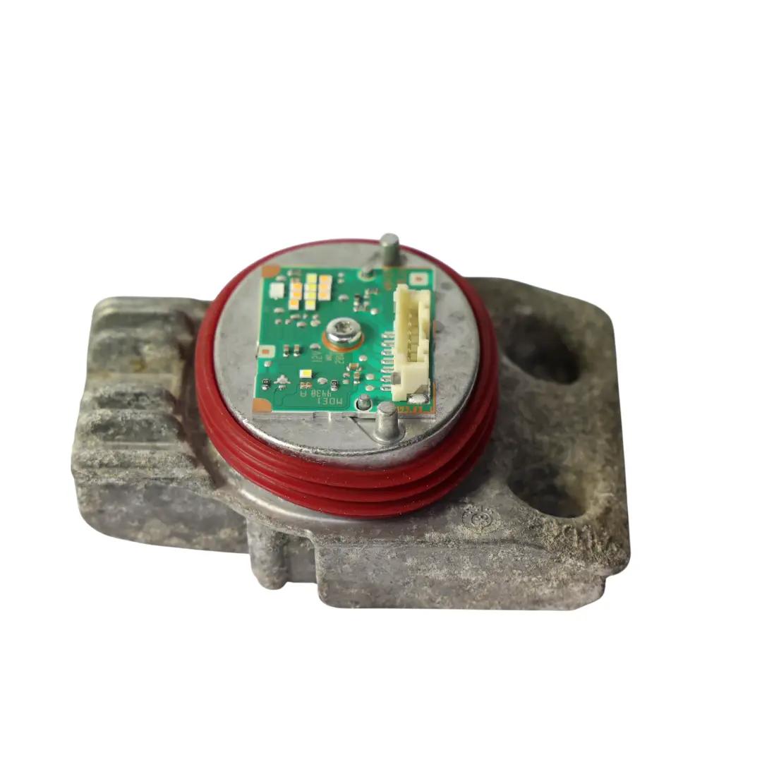 Moduł Świateł LED Do Jazdy Dziennej JEŻ do Mercedes W205 o numerze A2059067804 Mercedes W205 Moduł Świateł LED Do Jazdy Dziennej JEŻ - SKU A2059067804 - Numer Części A2059067804