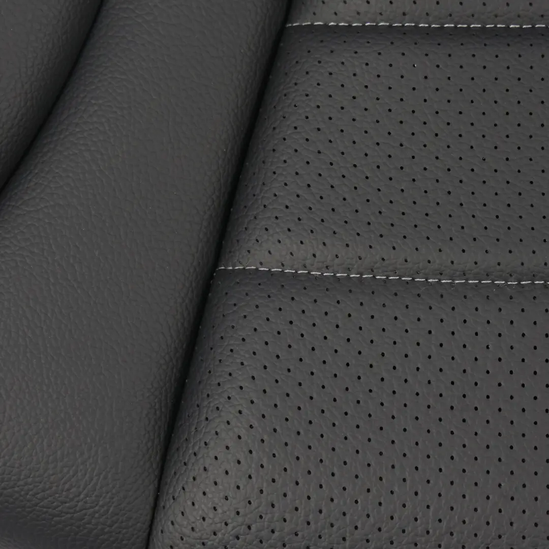 Rücksitzbank Couchverkleidung Trim Schwarz Kunstleder für Mercedes W205 mit Teilenummer A2059200761 Mercedes W205 Rücksitzbank Couchverkleidung Trim Schwarz Kunstleder - SKU A2059200761-1 - Teilenummer A2059200761