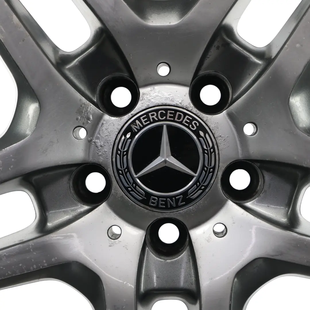 Cerchio posteriore lega 18" ET:54 9J per Mercedes W212 AMG con numero di parte A2124010400 Mercedes W212 AMG Cerchio posteriore lega 18" ET:54 9J - SKU A2124010400-2 - Numero di parte A2124010400