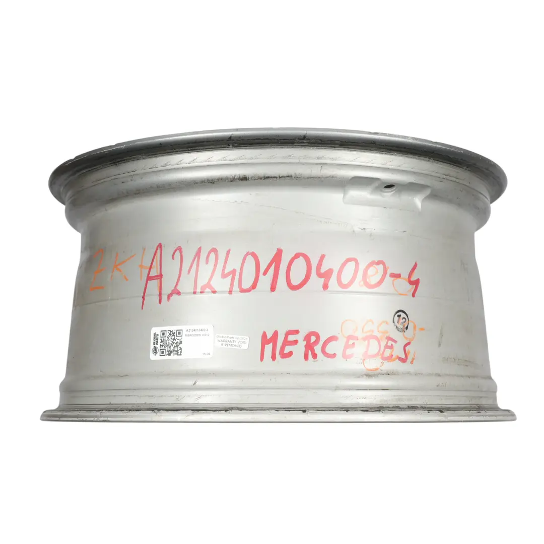 Felga Aluminiowa Tylna 18" ET:54 9J do Mercedes W212 AMG o numerze A2124010400 Mercedes W212 AMG Felga Aluminiowa Tylna 18" ET:54 9J - SKU A2124010400-4 - Numer Części A2124010400