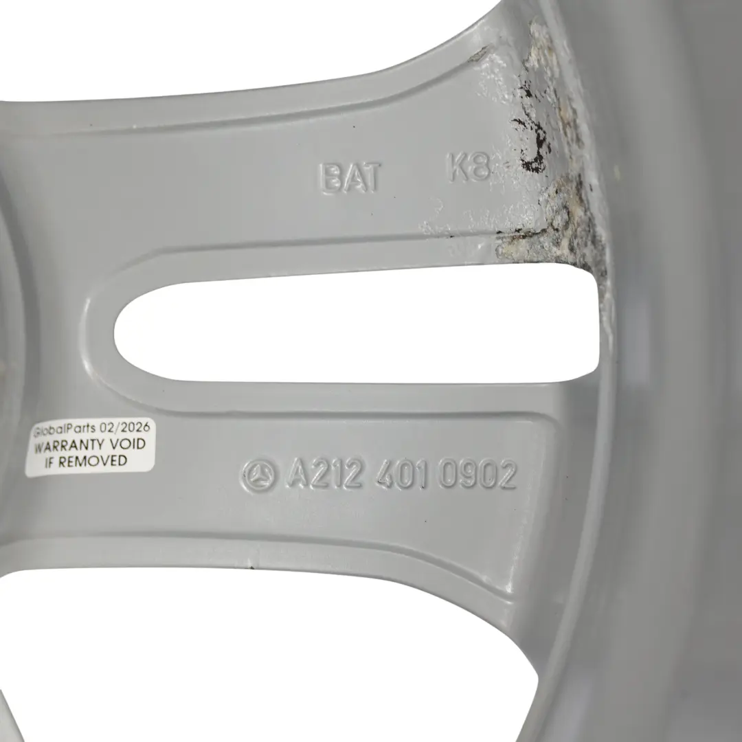 Mercedes W212 Llanta Aleación Plateada 5 Radios Dobles 17" ET:48 8J - SKU A2124010902-1 - Número de pieza A2124010902