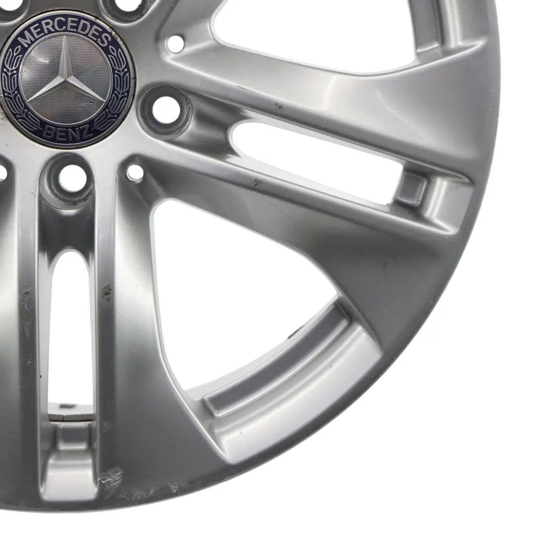 Cerchio In Lega Argento A 5 Doppie Razze 17" ET:48 8J per Mercedes W212 con numero di parte A2124010902 Mercedes W212 Cerchio In Lega Argento A 5 Doppie Razze 17" ET:48 8J - SKU A2124010902-1 - Numero di parte A2124010902