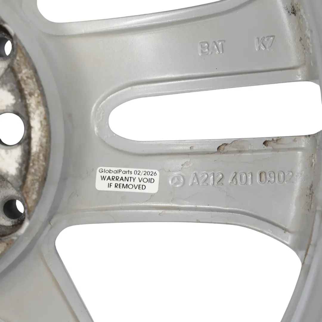 Argent Jante Alu 5-Double Rayon 17" ET:48 8J pour Mercedes W212 à propos du numéro de pièce A2124010902 Mercedes W212 Argent Jante Alu 5-Double Rayon 17" ET:48 8J - SKU A2124010902-2 - Numéro de pièce A2124010902