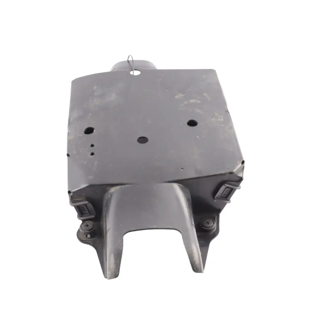 V213 C238 Coperchio Braccio Inferiore Destro per Mercedes W205 W213 con numero di parte A2133520400 Mercedes W205 W213 V213 C238 Coperchio Braccio Inferiore Destro - SKU A2133520400 - Numero di parte A2133520400