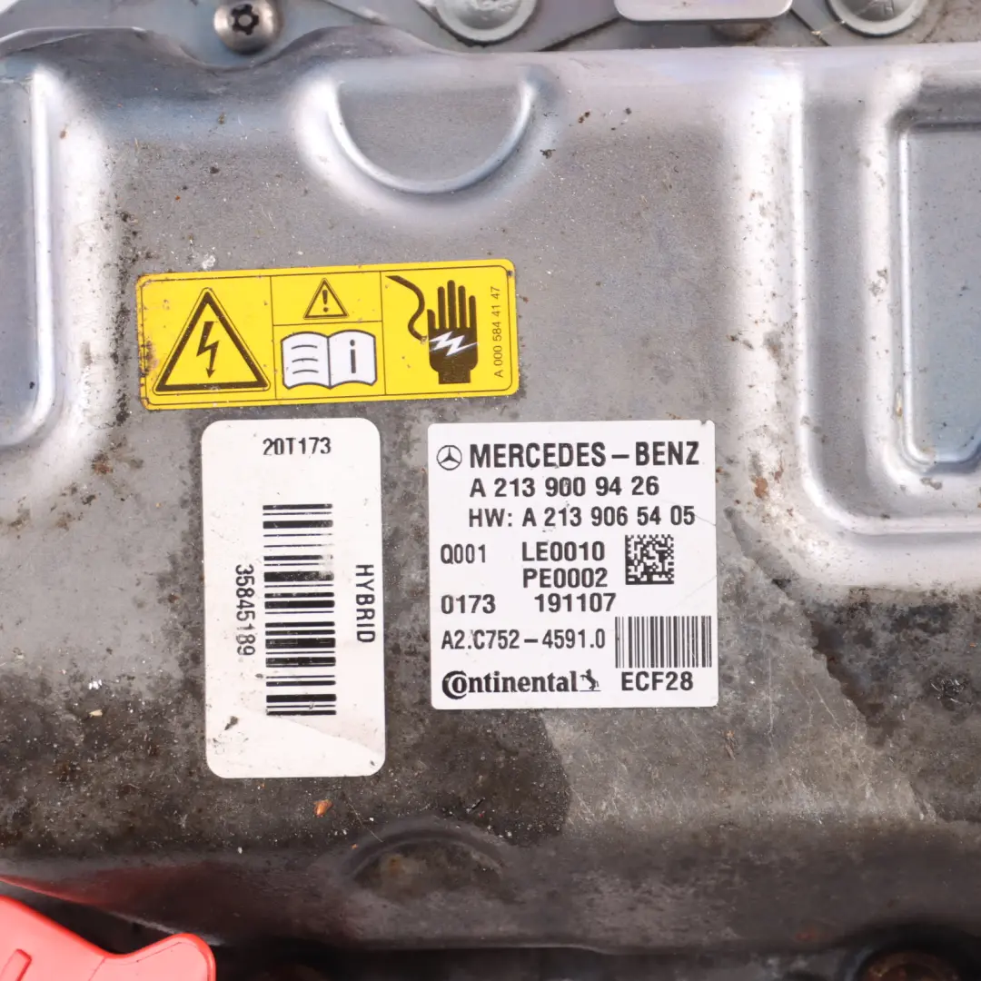 Module Starter Battery Control Unit to Mercedes W205 Hybrid with Part number A2139009426 Mercedes W205 Hybrid Module Starter Battery Control Unit - SKU A2139009426 - Part number A2139009426