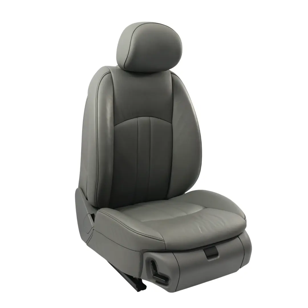 Sedile Anteriore In Pelle Riscaldato Elettrico Grigio Destro per Mercedes C219 con numero di parte A2199104147 Mercedes C219 Sedile Anteriore In Pelle Riscaldato Elettrico Grigio Destro - SKU A2199104147-3 - Numero di parte A2199104147
