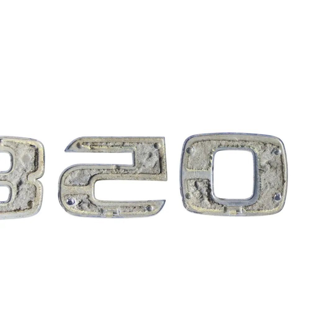 Heck Abzeichen Emblem Schriftzug Chrom für Mercedes W221 mit Teilenummer A2218170415 Mercedes W221 Heck Abzeichen Emblem Schriftzug Chrom - SKU A2218170415 - Teilenummer A2218170415