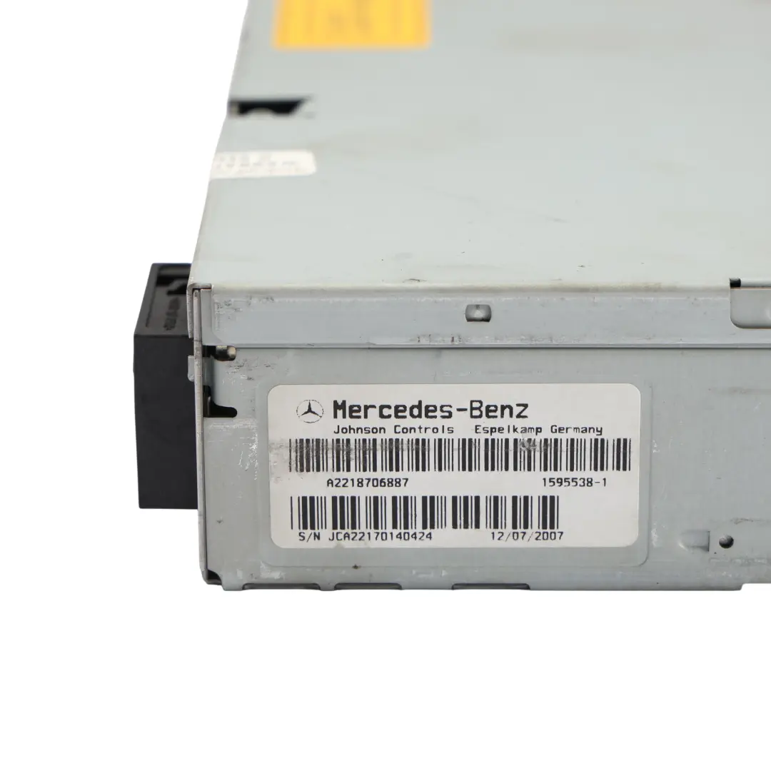 Mercedes W221 Hauptgerät Multimedia TV CD-Wechsler A1679001014 - SKU A2218706887 - Teilenummer A2218706887