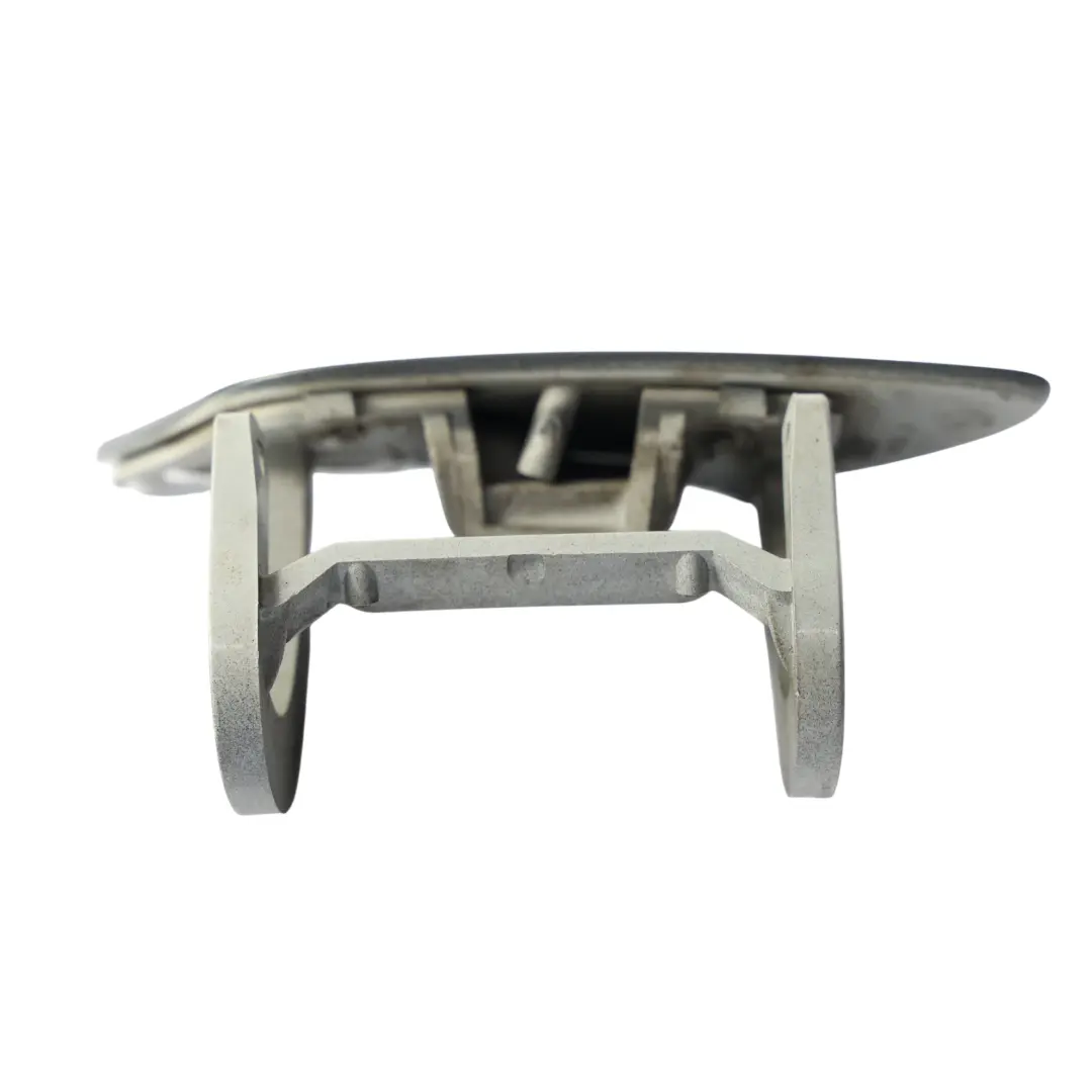 Osłona Dyszy Spryskiwacza Przód Prawa Szara do Mercedes W221 o numerze A2218800605 Mercedes W221 Osłona Dyszy Spryskiwacza Przód Prawa Szara - SKU A2218800605-FLG - Numer Części A2218800605