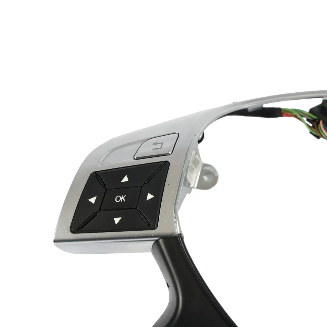 Lenkradschalter Multifunktionstaste Zierleiste für Mercedes W204 mit Teilenummer A2464601503 Mercedes W204 Lenkradschalter Multifunktionstaste Zierleiste - SKU A2464601503 - Teilenummer A2464601503