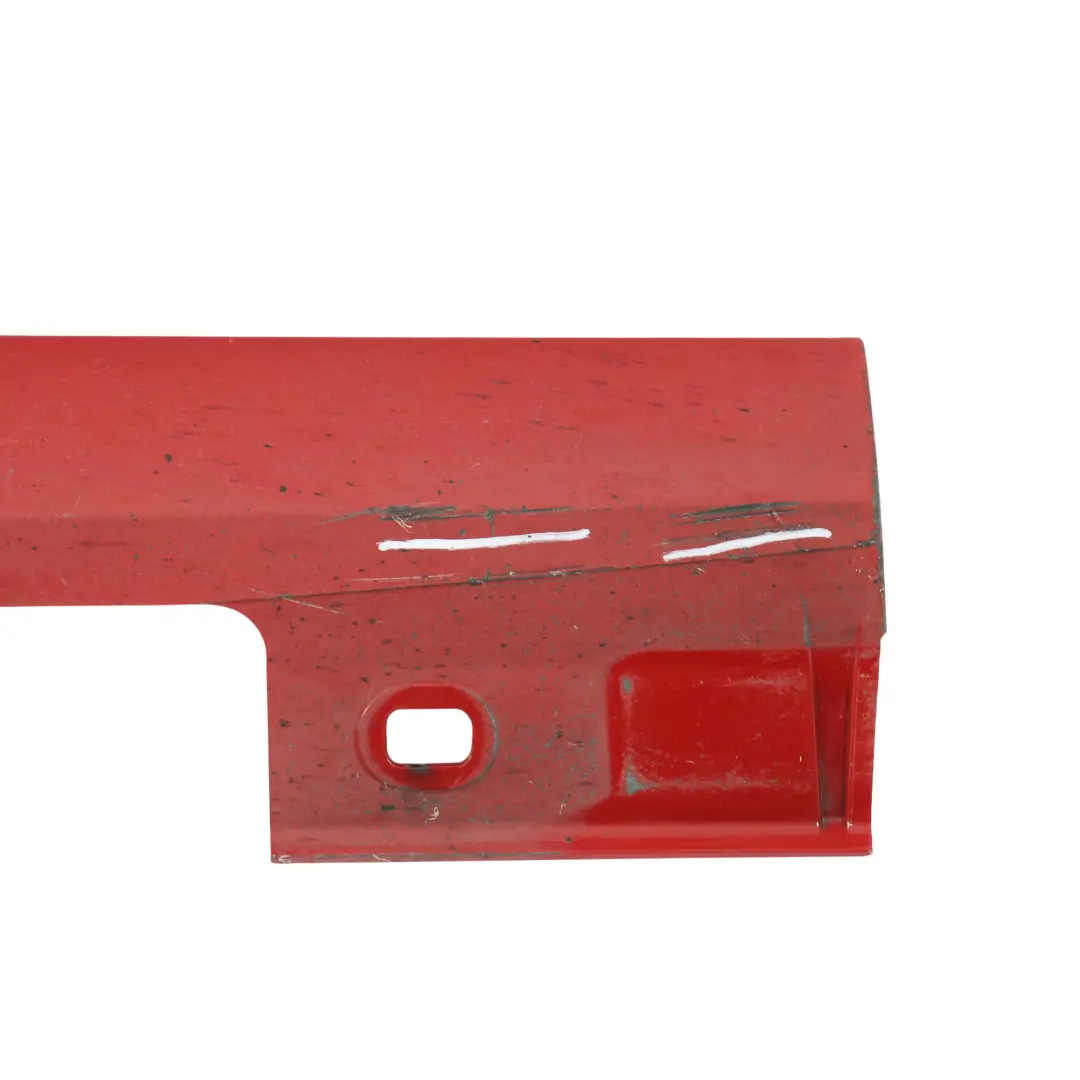 Faldón Lateral Derecho Cubre Umbral Jupiter Red - 589 para Mercedes W176 W246 con número de pieza A2466980654 Mercedes W176 W246 Faldón Lateral Derecho Cubre Umbral Jupiter Red - 589 - SKU A2466980654-JUR - Número de pieza A2466980654