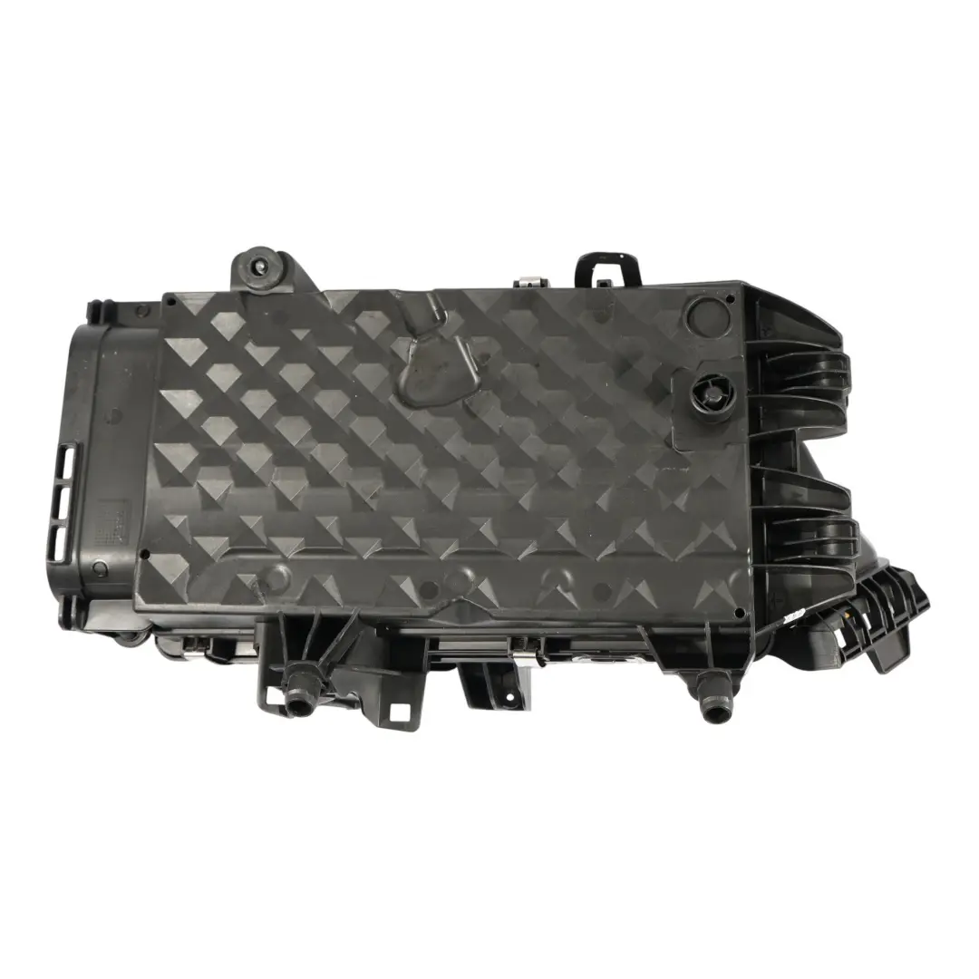 Coperchio Alloggiamento Scatola Filtro Aria M254 per Mercedes W206 con numero di parte A2540900400 Mercedes W206 Coperchio Alloggiamento Scatola Filtro Aria M254 - SKU A2540900400 - Numero di parte A2540900400