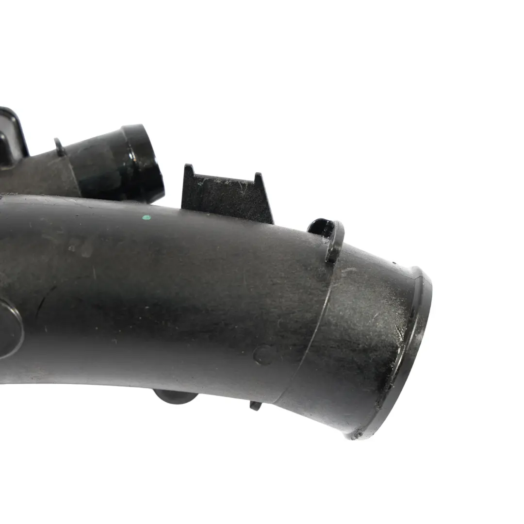 Przewód Wąż Rura Dolotu Intercoolera M254 do Mercedes W206 o numerze A2540984200 Mercedes W206 Przewód Wąż Rura Dolotu Intercoolera M254 - SKU A2540984200 - Numer Części A2540984200