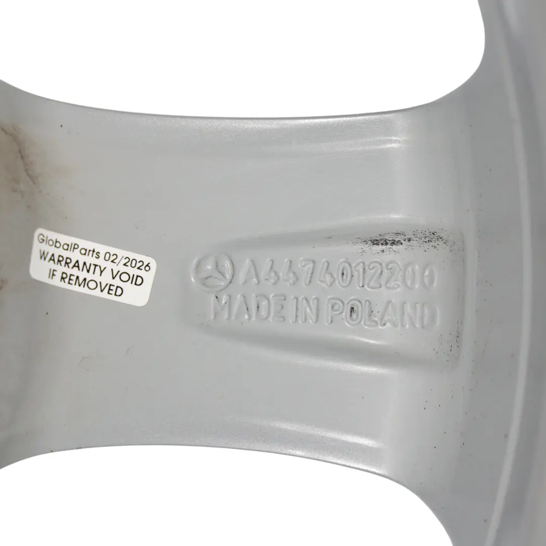 Srebrna Felga Aluminiowa 17" 7J ET:51 do Mercedes Vito Viano W447 o numerze A4474012200 Mercedes Vito Viano W447 Srebrna Felga Aluminiowa 17" 7J ET:51 - SKU A4474012200-1 - Numer Części A4474012200