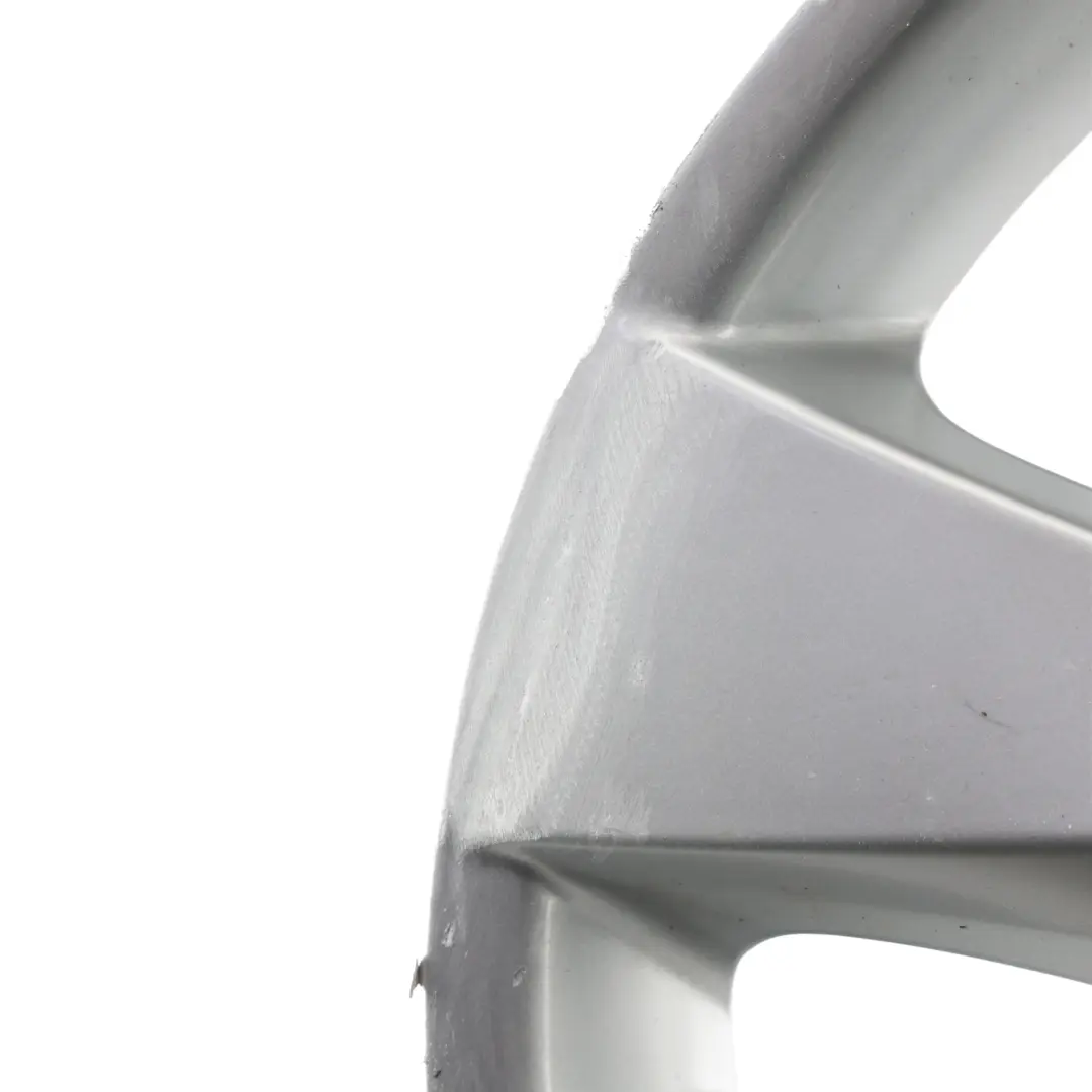 Srebrna Felga Aluminiowa 17" 7J ET:51 do Mercedes Vito Viano W447 o numerze A4474012200 Mercedes Vito Viano W447 Srebrna Felga Aluminiowa 17" 7J ET:51 - SKU A4474012200-1 - Numer Części A4474012200